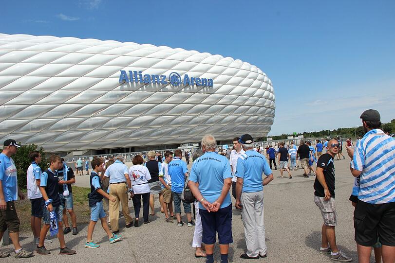 Der Protestmarsch der Fans des TSV 1860 gegen RB Leipzig: Die Bilder.