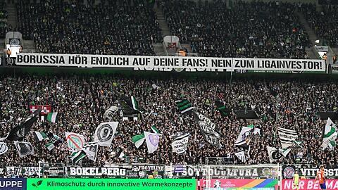 Auch in Gladbach protestierten die Borussias Fans.