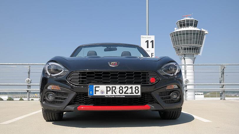 Schön, schnittig, schnell. Der Abarth 124 Spider ist einer der knackigsten Roadster, die derzeit zu haben sind.