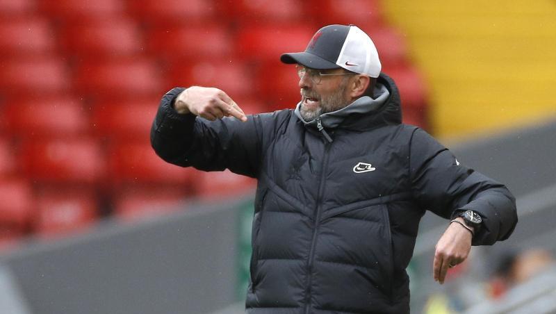 Jürgen Klopp, Trainer vom FC Liverpool, gestikuliert an der Seitenlinie.