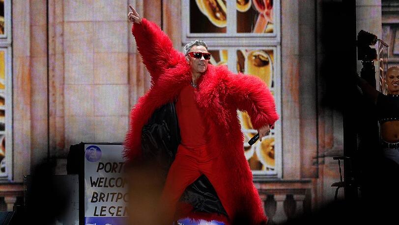 Robbie Williams wird erstmals die Bühne beim Berliner Lollapalooza rocken. Robbie Williams wird erstmals die Bühne beim Berliner Lollapalooza rocken.