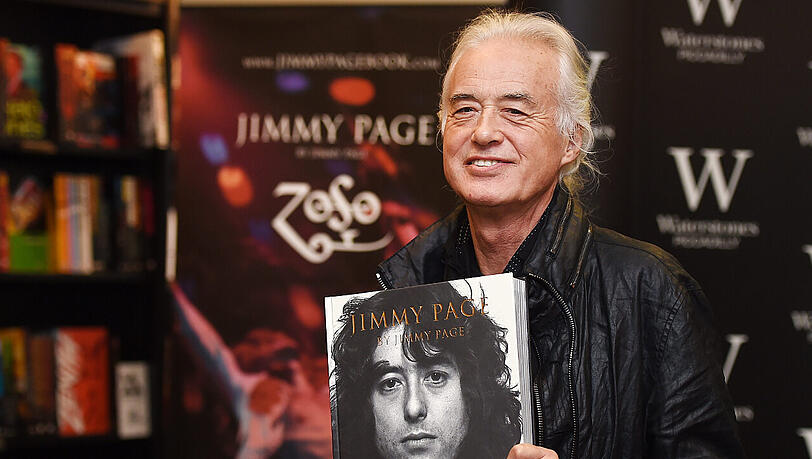 Ein Porträt des Künstlers als junger Mann: Jimmy Page 2014 bei der Präsentation seines Buchs "Jimmy Page by Jimmy Page" in London. Ein Porträt des Künstlers als junger Mann: Jimmy Page 2014 bei der Präsentation seines Buchs "Jimmy Page by Jimmy Page" in London.