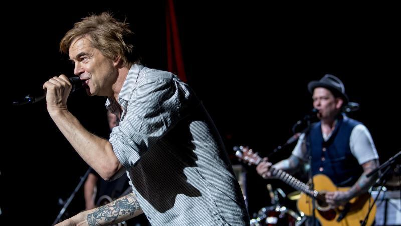 Auf der Berlinale wird der Tote-Hosen-Film "Weil du nur einmal lebst" gezeigt. Auf der Berlinale wird der Tote-Hosen-Film "Weil du nur einmal lebst" gezeigt.