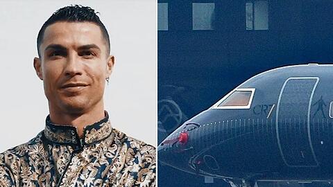 Der Privatflieger von Cristiano Ronaldo - verziert mit seinem Kürzel und seiner Torjubelpose - steht seit Tagen in Manchester.