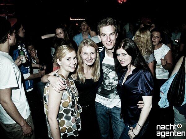 Der Mixwoch im Crux. Mehr Bilder unter: www.nachtagenten.de.