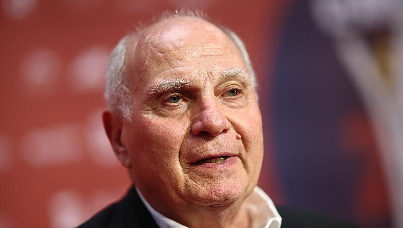 Als "Legende" geehrt: Bayern-Ehrenpr&auml;sident Uli Hoene&szlig;.