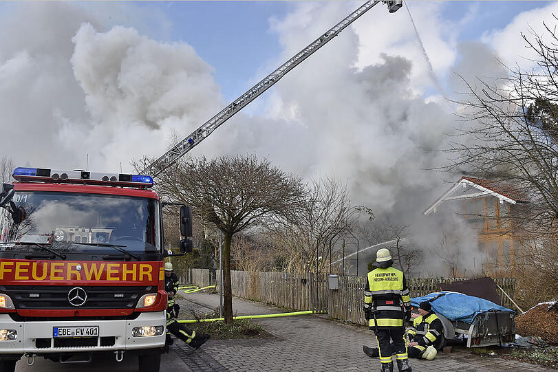 Am Mittwoch brannte in Baldham ein Wohnhaus komplett ab.