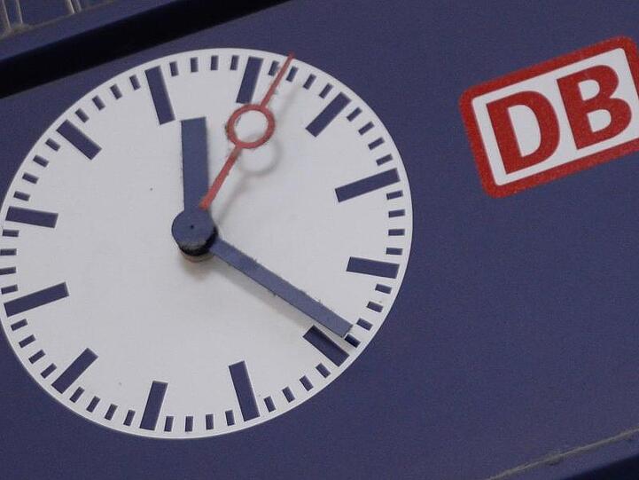 Der Fahrplan der Bahn für das Jahr 2020 wird auch in Ostbayern einige Änderungen für Zugreisende mit sich bringen. (Symbolbild)