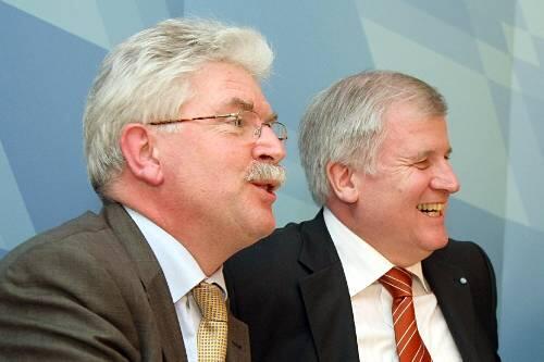 Duz-Koalitionäre: Martin Zeil und Horst Seehofer.