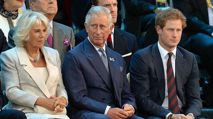 Das Verhältnis zwischen Prinz Harry, seinem Vater Charles und Stiefmutter Camilla soll nach dem Megxit noch angespannter geworden sein.