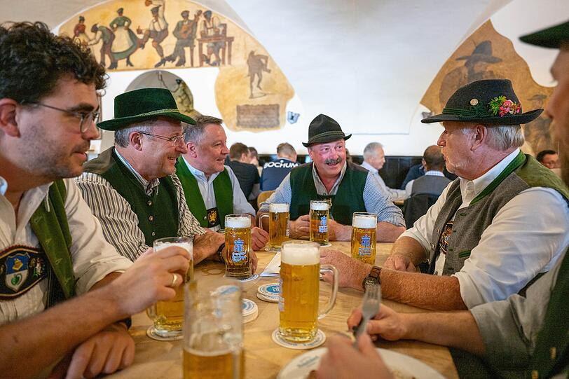 Auch die Führung "Tegernsee und das Bier" gibt es im Advent noch einmal. Anlass ist das Jubliläum der Schank-Konzession. Auch die Führung "Tegernsee und das Bier" gibt es im Advent noch einmal. Anlass ist das Jubliläum der Schank-Konzession.