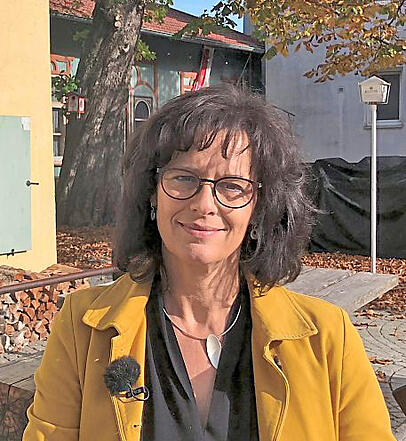 Renate Deniffel. Renate Deniffel.