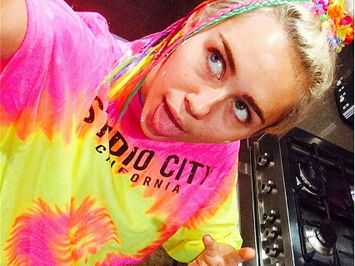 Miley Cyrus im Hippi-Look auf Instagram