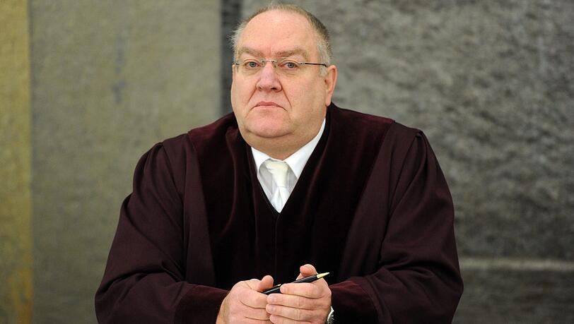 Thomas Fischer. Thomas Fischer.