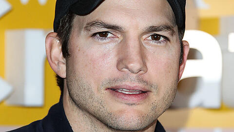 Schauspieler Ashton Kutcher setzt sich für die "Black Lives Matter"-Bewegung ein.