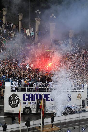 Real Madrid feiert seinen Champions-League-Titel mit den Fans in Madrid