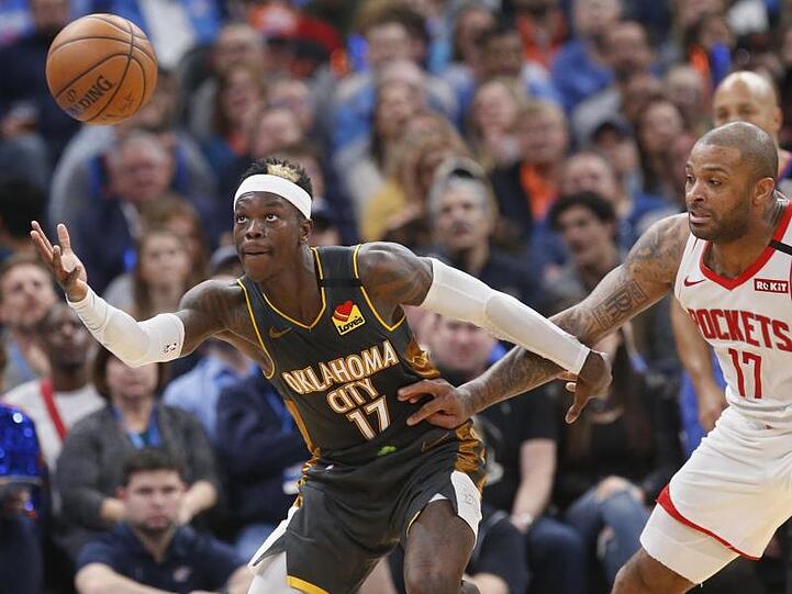 Steuerte 16 Punkte zu Oklahomas Sieg gegen Houston bei: Dennis Schröder (l).