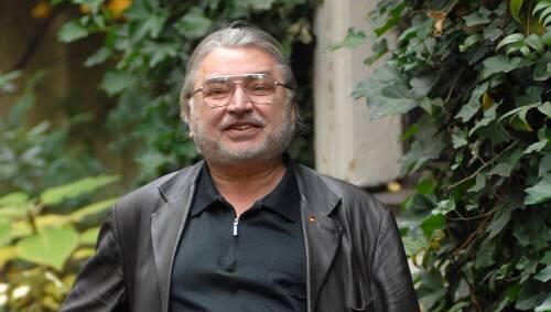 Strenge Ordner: In Sepp Krätz’ Hippodrom kommt nicht jeder rein. Strenge Ordner: In Sepp Krätz’ Hippodrom kommt nicht jeder rein.