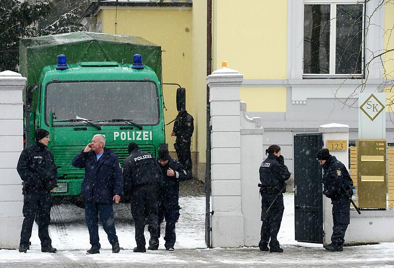Razzia bei der Firmengruppe S&K: Durch Anlagebetrug soll sie einen Schaden in dreistelliger Millionenhöhe angerichtet haben.