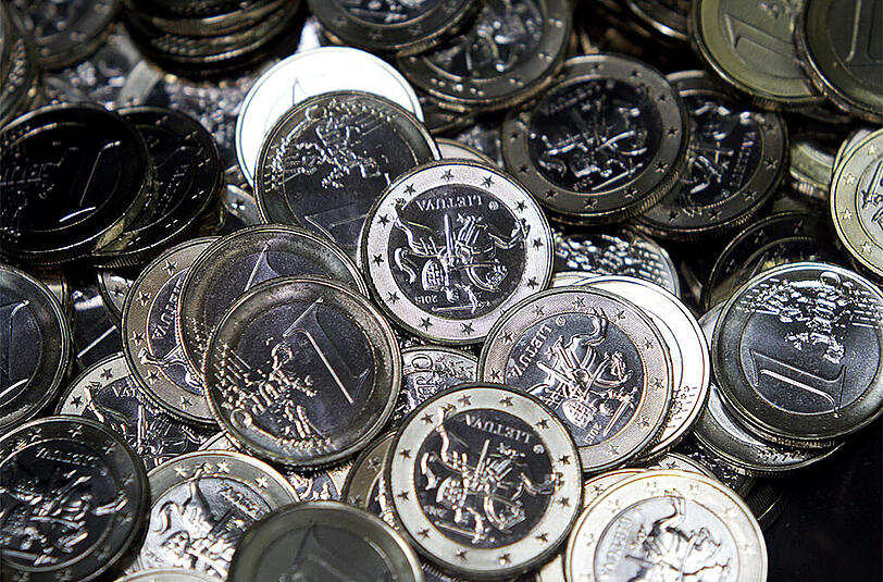 Der Euro ist auf den teifsten Stand seit zweieinhalb Jahren gefallen.