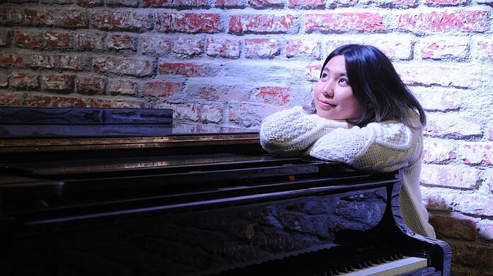 aus Ulaanbaatar, seit 5 Jahren in München: die Pianistin Shuteen Erdenebaatar.