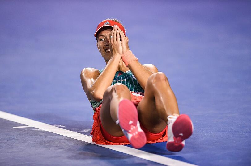 "Ich bin ein Grand-Slam-Champion, das klingt so verrückt", sagte Angelique Kerber nach dem 6:4, 3:6, 6:4 im Finale der Australian Open gegen Titelverteidigerin Serena Williams (USA). Die Bilder des Wahnsinns-Finale...