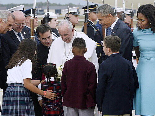 Zum ersten Mal besucht Papst Franziskus die USA und wird auch die erste Heiligsprechung auf amerikanischem Boden durchführen.