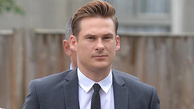 Ist Lee Ryan während eines Fluges ausgerastet und hat das Personal und Reisende beschimpft? Ist Lee Ryan während eines Fluges ausgerastet und hat das Personal und Reisende beschimpft?