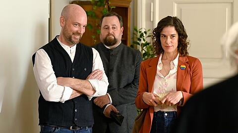 Stephan Zinner (l.) und Anne Sch&auml;fer in der zweiten Staffel von "Himmel, Herrgott, Sakrament".