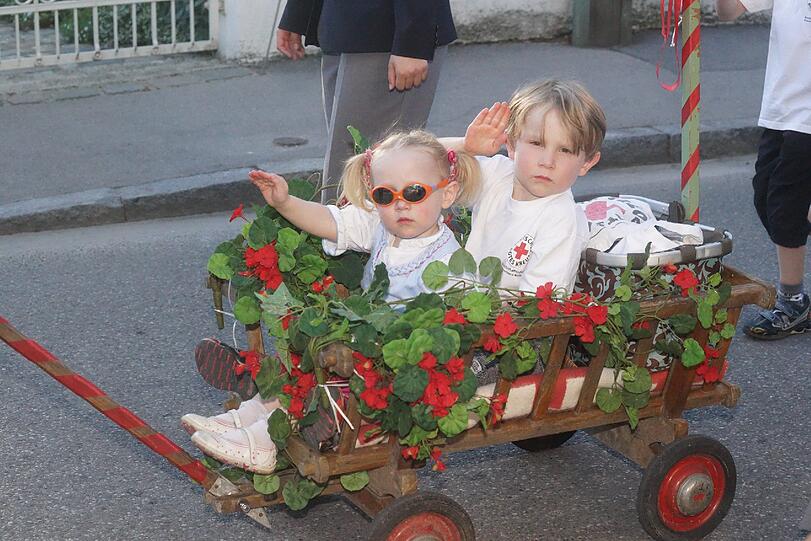 Der Festzug, der Anstich, die Gäste: So schön ist's beim Aubinger Herbstfest.