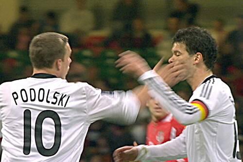 Ohrfeigte seinen Kapitän Michael Ballack: Lukas Podolski.