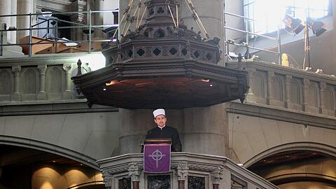 Benjamin Idriz in St. Lukas.