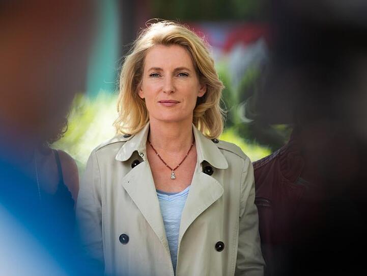 Maria Furtwängler, Schauspielerin, steht an einem Drehort des NDR-"Tatorts". Foto: Swen Pförtner/dpa/Archivbild