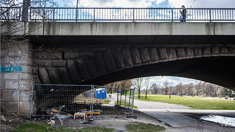 Am 5. April dieses Jahres brannte es schonmal im Obdachlosenlager unter der Reichenbachbrücke.