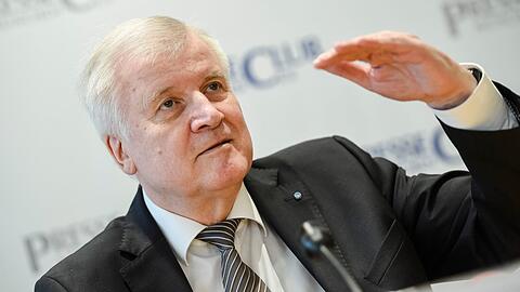 Zum letzten Mal als Ministerpräsident im Münchner Presseclub: Horst Seehofer.