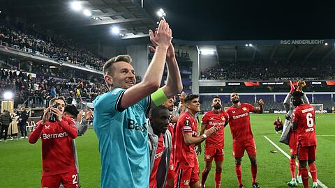 Leverkusens Torwart Lukas Hradecky freut sich auf das Rückspiel gegen Rom.