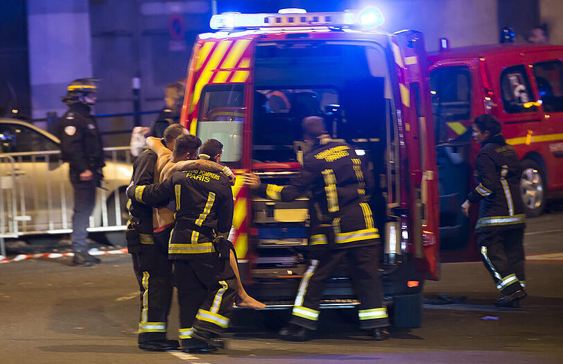 Schüsse, Explosionen, Tote und Verletzte: die Bilder von der verheerenden Anschlagsserie in Paris.