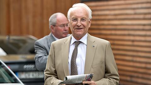 Edmund Stoiber: früherer bayerischer Ministerpräsident, Ehrenvorsitzender der CSU.