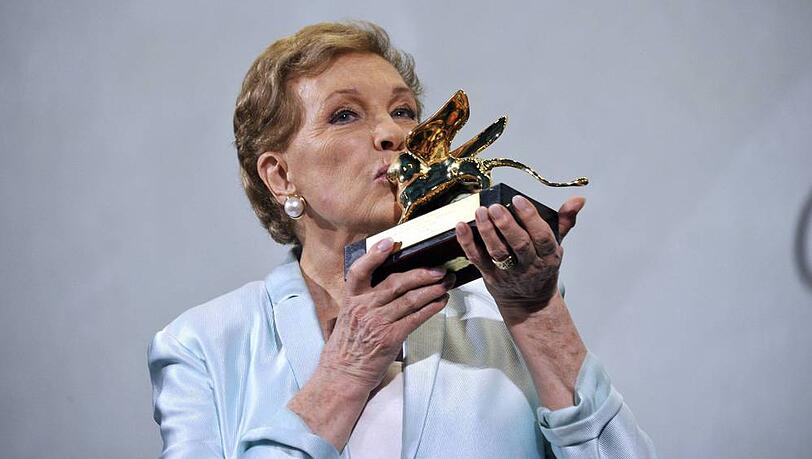 Julie Andrews und ihr Goldener Löwe Julie Andrews und ihr Goldener Löwe