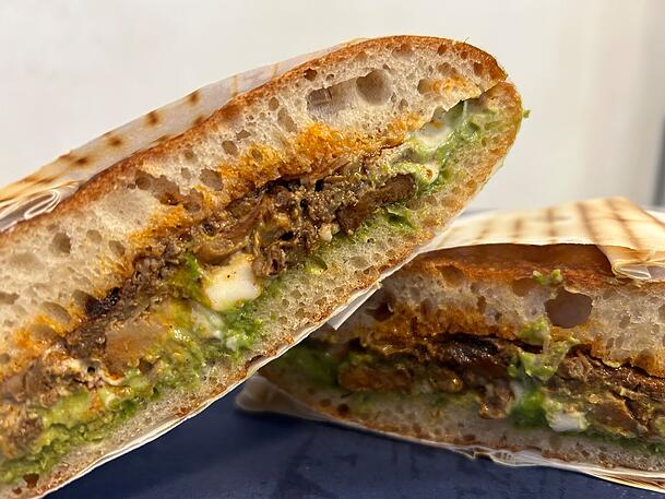 Das Sandwich "Truffle Bomb" in der Breadbox.