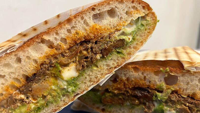 Das Sandwich "Truffle Bomb" in der Breadbox. Das Sandwich "Truffle Bomb" in der Breadbox.
