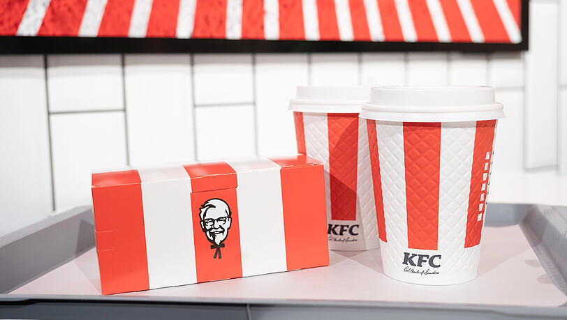 Kentucky Fried Chicken war seine erste Gastro-Station. Kentucky Fried Chicken war seine erste Gastro-Station.