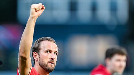 Einer der Favoriten auf den Gewinn des Ballon d'Or: Bayern-St&uuml;rmer Harry Kane. (Archivbild)