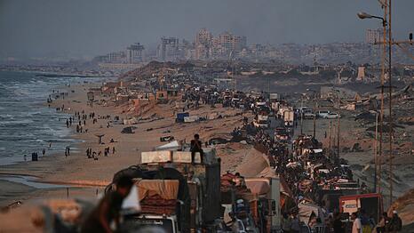 Nach Angaben der israelischen Armee haben inzwischen schätzungsweise mehr als 450.000 Bewohner die Stadt Gaza verlassen. (Archivbild)