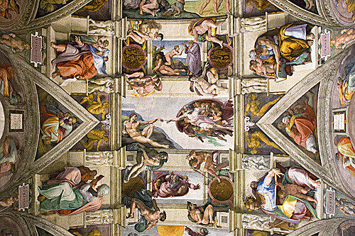 Michelangelos berühmtes Deckengemälde in der Sixtinischen Kapelle.