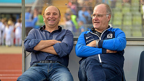 Löwen-Legenden unter sich: Thomas Miller und Roland Kneißl.