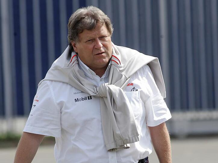 Legt ein gewichtiges Wort fürt Schumacher ein: Mercedes-Sportchef Norbert Haug.
