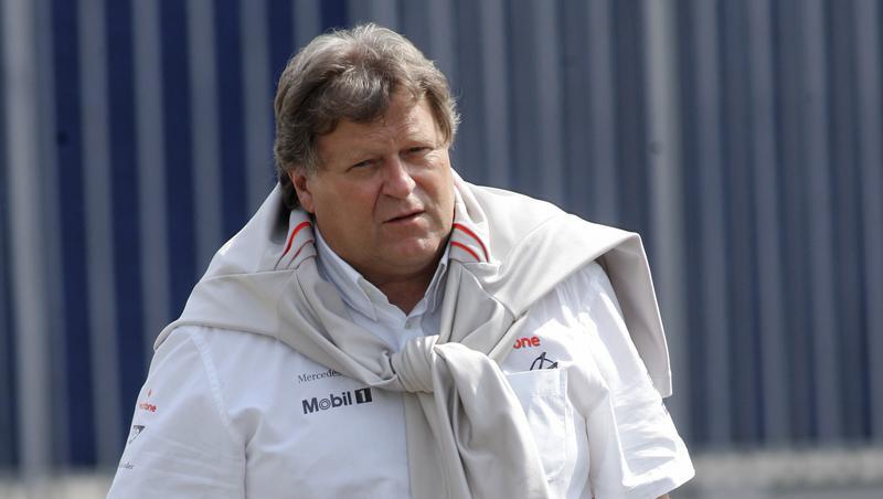 Legt ein gewichtiges Wort fürt Schumacher ein: Mercedes-Sportchef Norbert Haug. Legt ein gewichtiges Wort fürt Schumacher ein: Mercedes-Sportchef Norbert Haug.