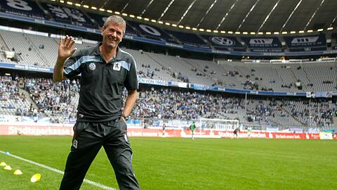 Erster Sieg im zweiten Spiel: Friedhelm Funkel gelang gegen Aue der erste Sieg als Löwen-Trainer.