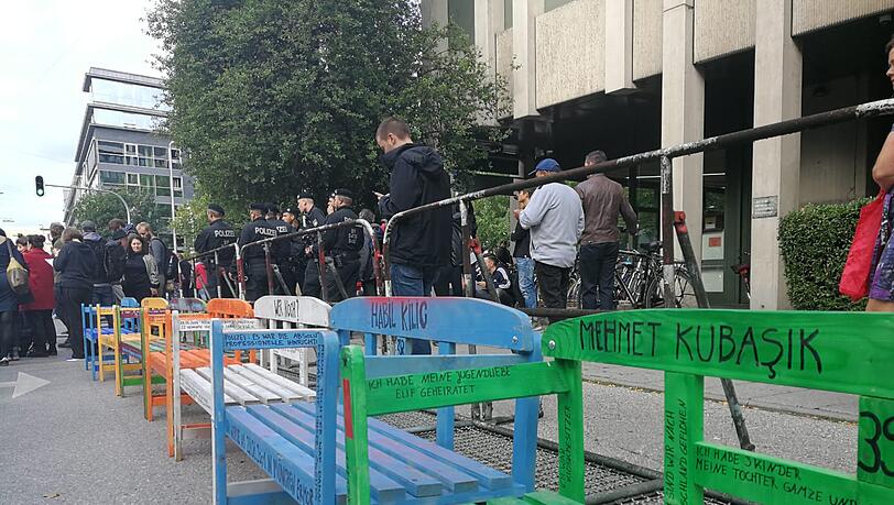 Teile der Wanderausstellung "Die Opfer des NSU und die Aufarbeitung der Verbrechen". Teile der Wanderausstellung "Die Opfer des NSU und die Aufarbeitung der Verbrechen".